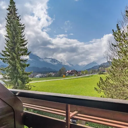 Schoene Aussicht Fischen im Allgaeu